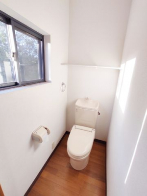 トイレ　トイレ（2F)