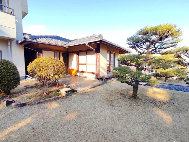 沼津市本字千本郷林中古住宅 静岡県沼津市千本郷林本字 5 980万円の中古一戸建て 中古住宅や中古物件情報 新日本住建販売 家っち うちっち