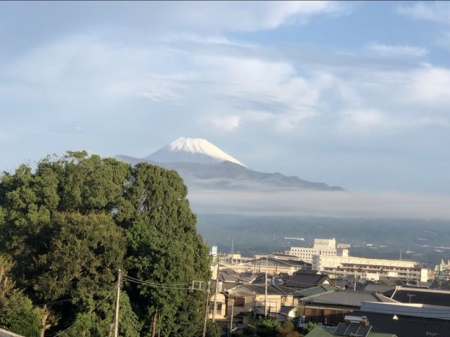 その他　北側洋室から見える富士山