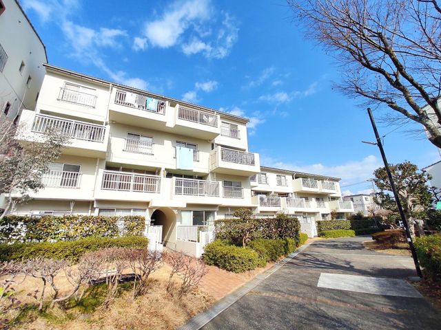 【中古】 施設長三年目のマゴマゴ日記 越後魚沼の障害をもつ子らとともに/大揚社/大沢澄男 中古】 施設長三年目のマゴマゴ日記 越後魚沼の障害をもつ子ら
