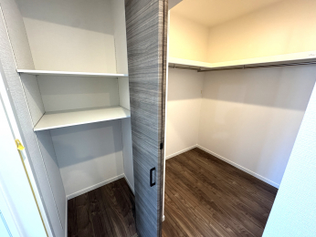 ���[�@�t�@�~���[�N���[�[�b�g