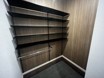 ���ց@�V���[�Y�C���N���[�N