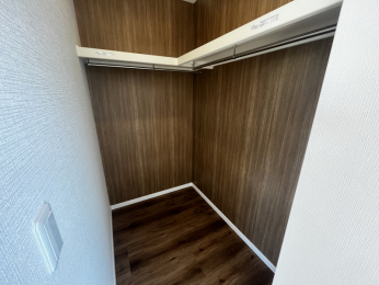 ���[�@�E�H�[�N�C���N���[�[�b�g