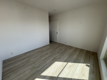 �m���@2�K�@7.7��