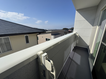 �o���R�j�[�@�O���Ə��Â���]�ł��܂��B