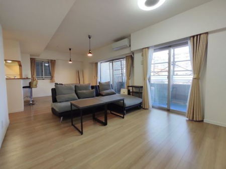 ���r���O�@���r���O