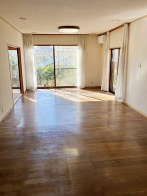 ���r���O�@���r���O