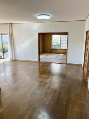 ���r���O�@���r���O