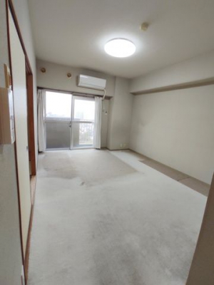 ���r���O�@LDK