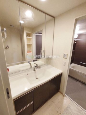 ���ʑ�E���ʏ��@�O�ʋ����ʉ��ϑ�