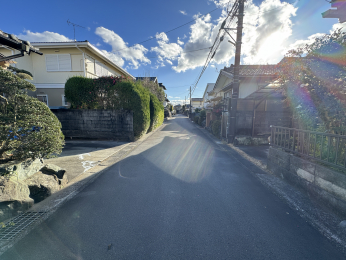 �O�ʓ��H�܂ތ��n�ʐ^�@-