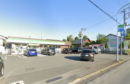 ���ӊ��@�t�@�~���[�}�[�g�����������X 640m