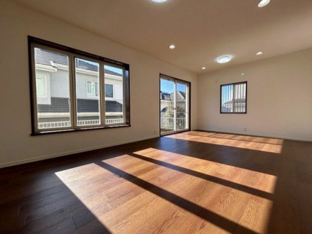 ���r���O�@���r���O