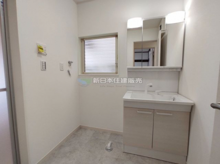 ���ʑ�E���ʏ��@�O�ʋ����ʉ��ϑ�