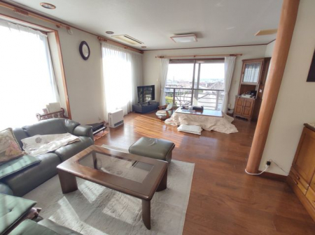 ���r���O�@���r���O�_�C�j���O