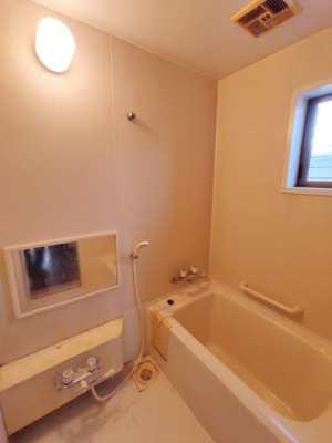 �����@����