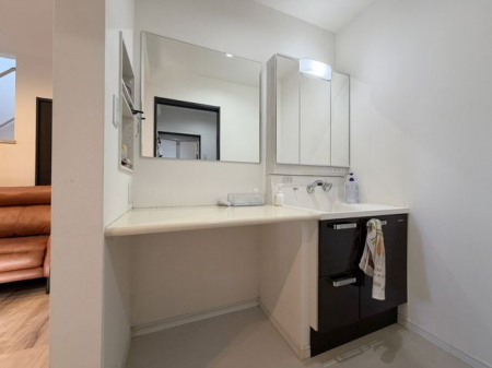 ���ʑ�E���ʏ��@���ʉ��ϑ�