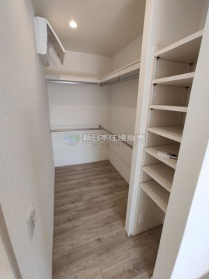 ���[�@�E�H�[�N�C���N���[�[�b�g