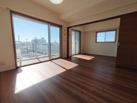 ���r���O�@���r���O