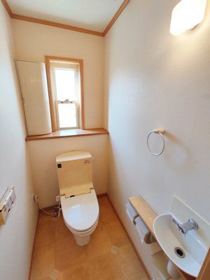 �g�C���@�E�H�V�����b�g�t��