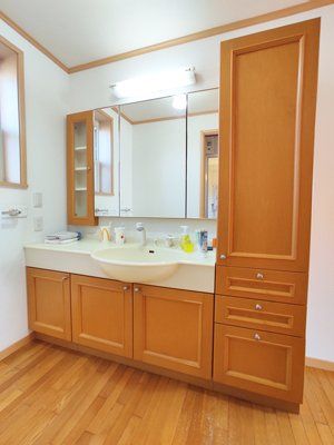 ���ʑ�E���ʏ��@���[�[���̐��ʉ��ϑ�