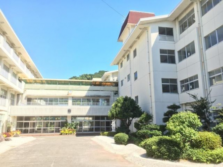 ���ӊ��@�ɓ��̍��s���B�R���w�Z �k��15���B 1160m