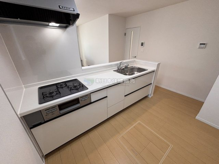 �L�b�`���@�Ζʎ��L�b�`��