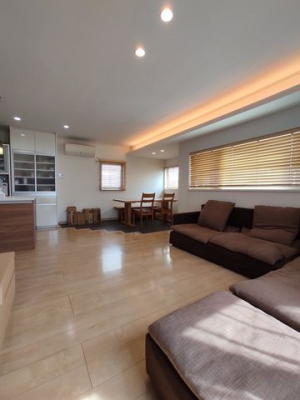 ���r���O�@���r���O