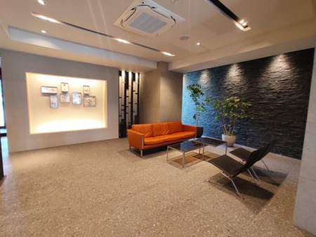 ���ӊ��@-