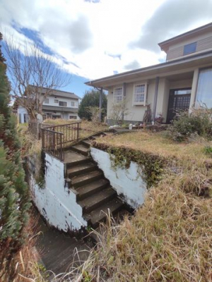 ���n�O�ώʐ^�@���ւ֑����@�K�i�A�v���[�`