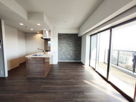 ���r���O�@LDK