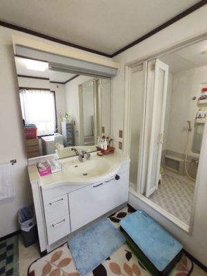 ���ʑ�E���ʏ��@��^�̐��ʉ��ϑ�