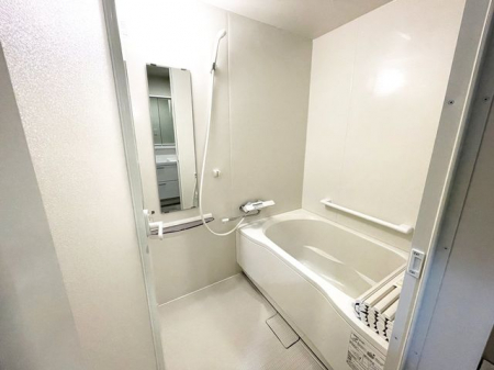 �����@����