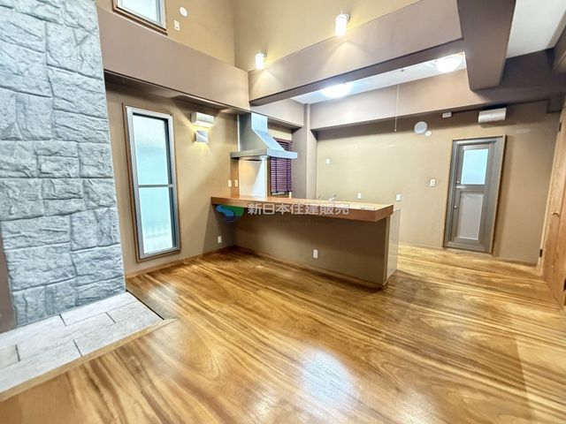 �É������Îs���Ԗ�2���ڂ̒��È�ˌ��Ẵ��r���O