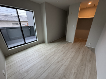 �Q���@7.4��