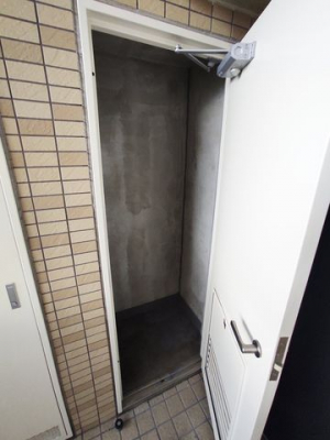 �G���g�����X�@�g�����N���[��