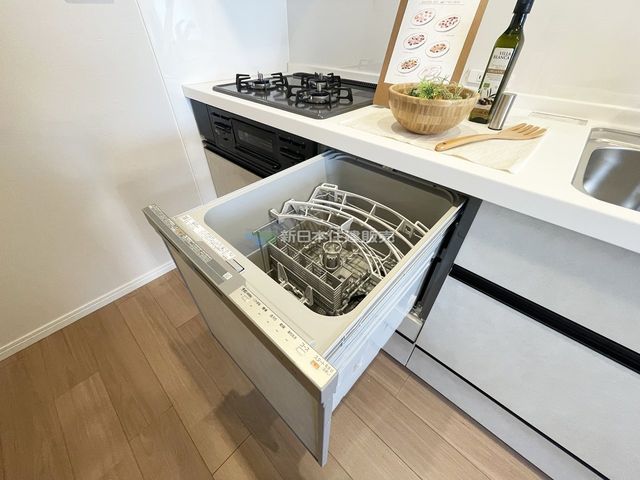 �É������Îs�剪 �̒��Ã}���V�����̃L�b�`��