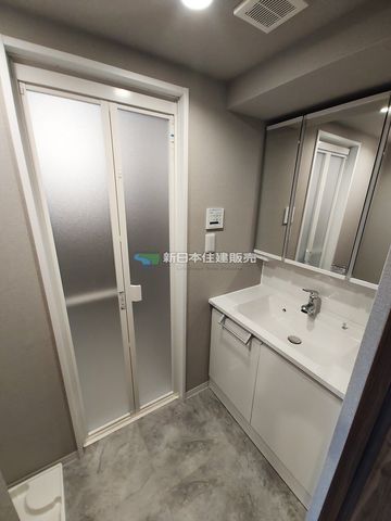 �É������Îs�剪 �̒��Ã}���V�����̐��ʑ�E���ʏ�