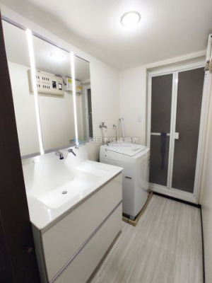 �g�C���@���ʑ�@�����͔����Y��Ɏg�p����Ă��܂��B