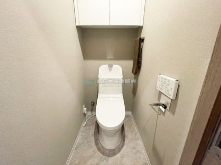 �g�C���@�E�H�V�����b�g�t��
