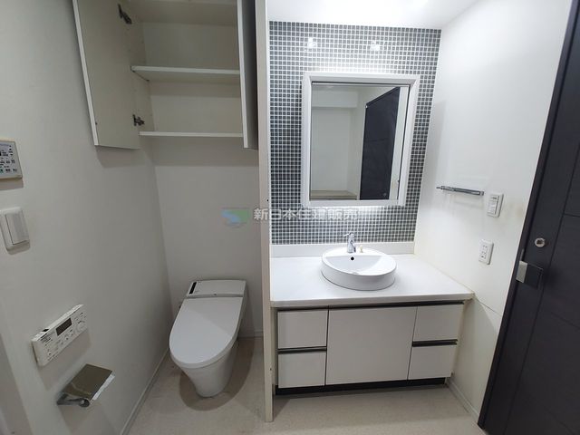 �É������Îs��蒬1���ڂ̒��Ã}���V�����̐��ʑ�E���ʏ�