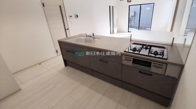 �É������Îs�剪 �̐V�z��ˌ��ẴL�b�`��