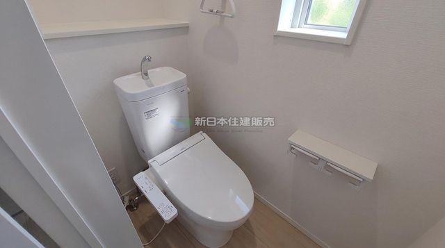 �É������Îs���F�� �̐V�z��ˌ��Ẵg�C��