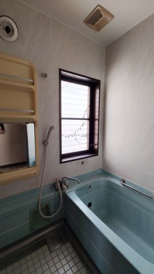 �É������Îs���� �̒��È�ˌ��Ă̗���