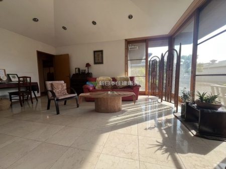 �É������Îs���ŘH �̒��È�ˌ��Ẵ��r���O